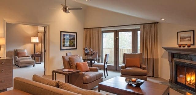 Knob Hill Inn