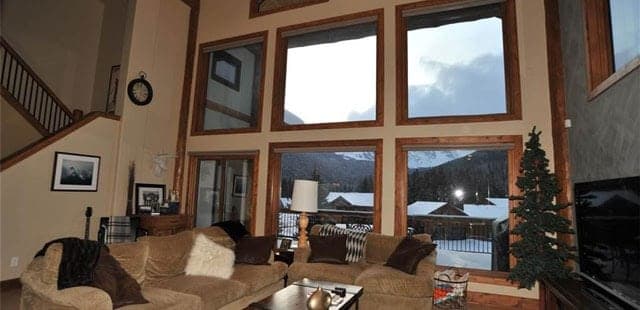 400 Whispering Pines