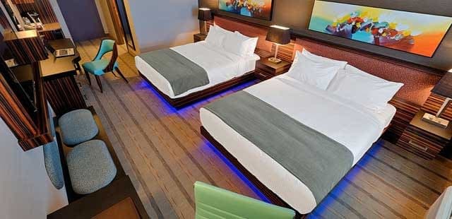 Hotel Clique Calgary Airport