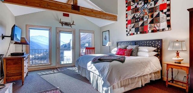 Superior Point Condominiums