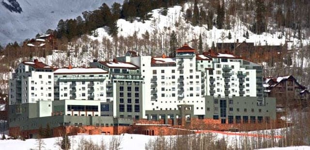 Peaks Resort and Spa