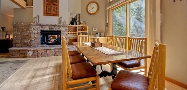 2422 Queen Esther Drive