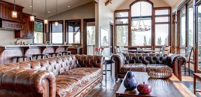 Cawha Outlook Chalet