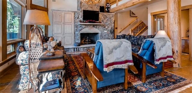 Mountain Bear Lodge