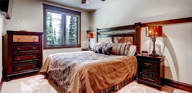 Rocky Mountain Lodge
