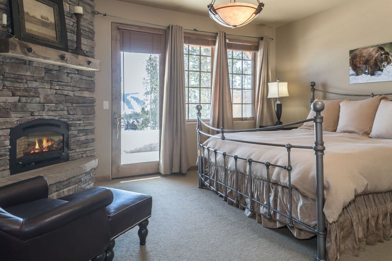 Wolf Pack Hideaway