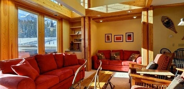Snowcrest Lodge