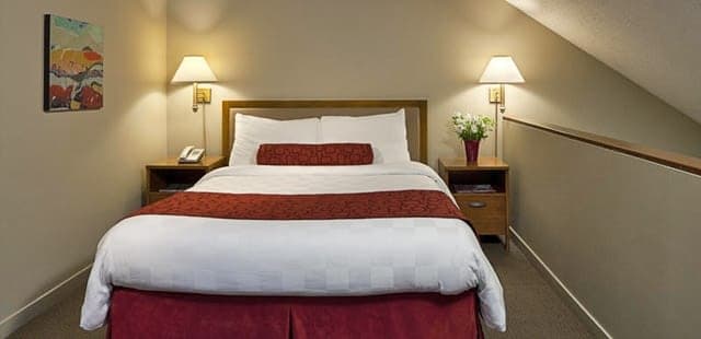 Whistler Village Inn & Suites