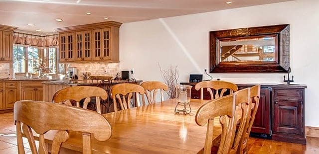 Royal Elk Villas
