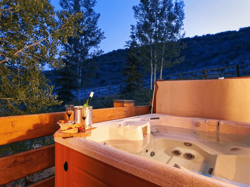 a Private hot tub with a great view of Deer Valley