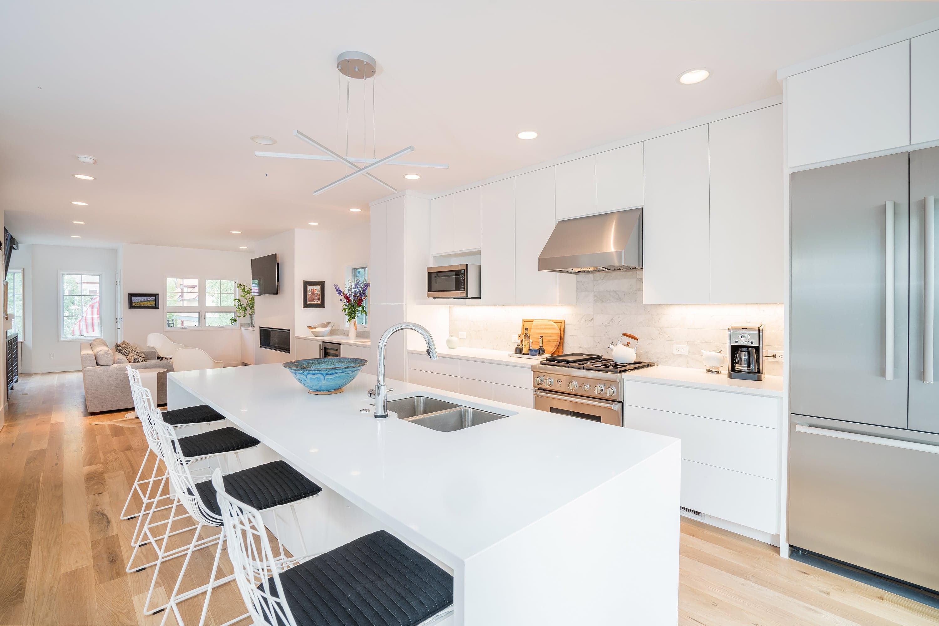 Fully Equipped Kitchen with Stainless Steel Appliances