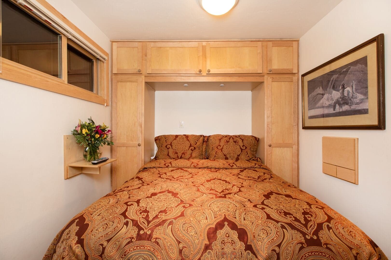 Queen Bedroom w/ Storage Surround
