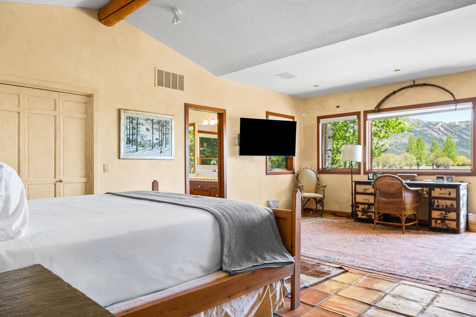 King Master Bedroom Lower Level