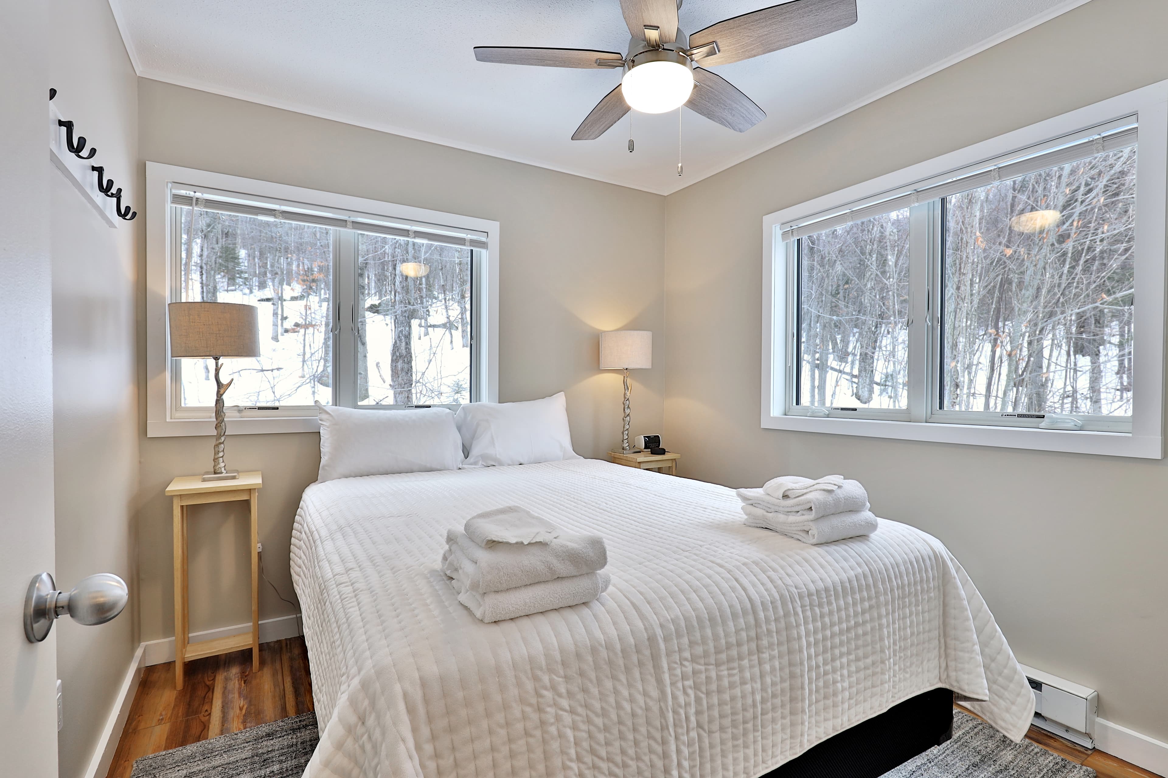 Comfortable queen bed for the best nights sleep.