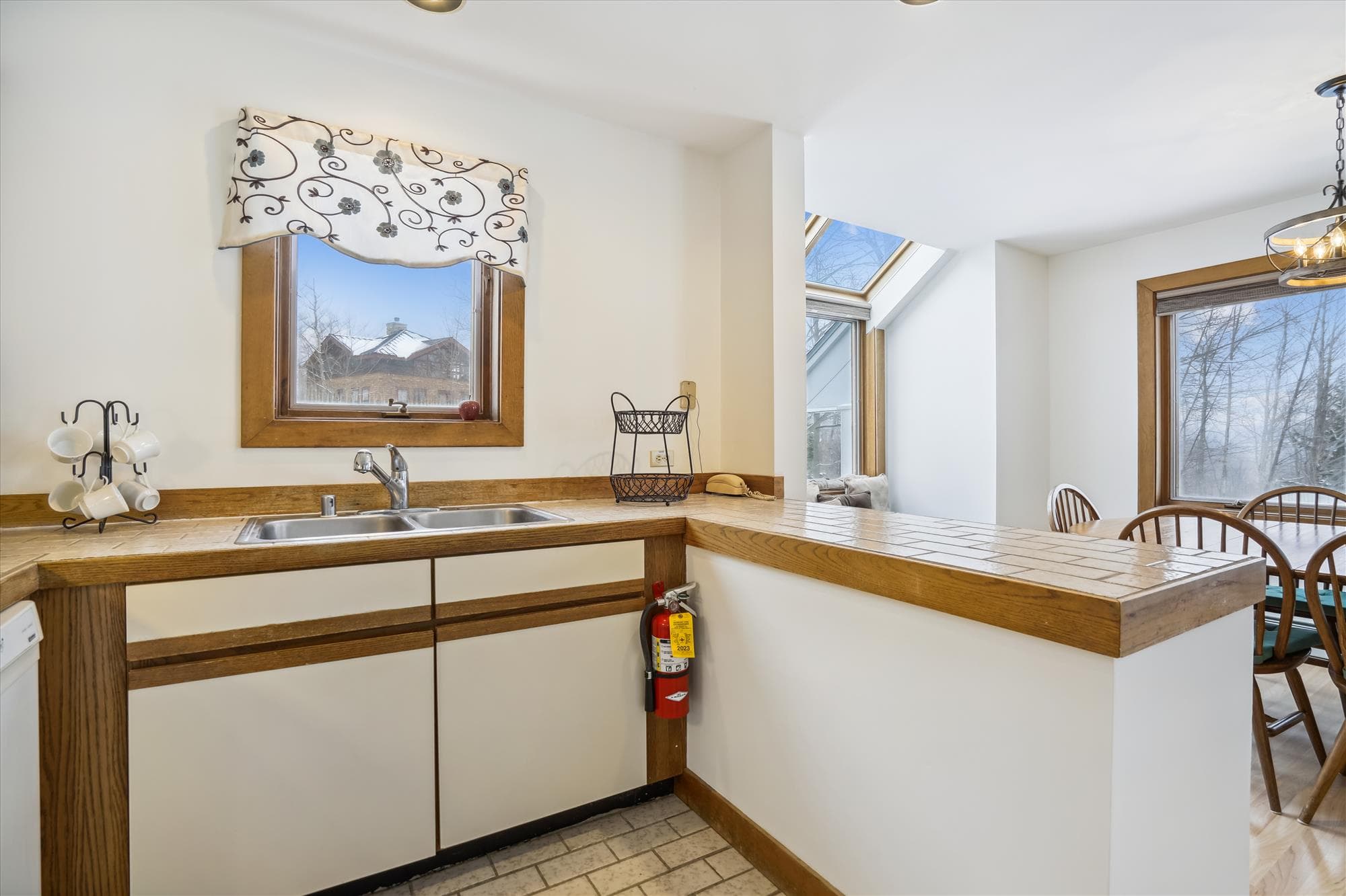 Plenty of counter space.