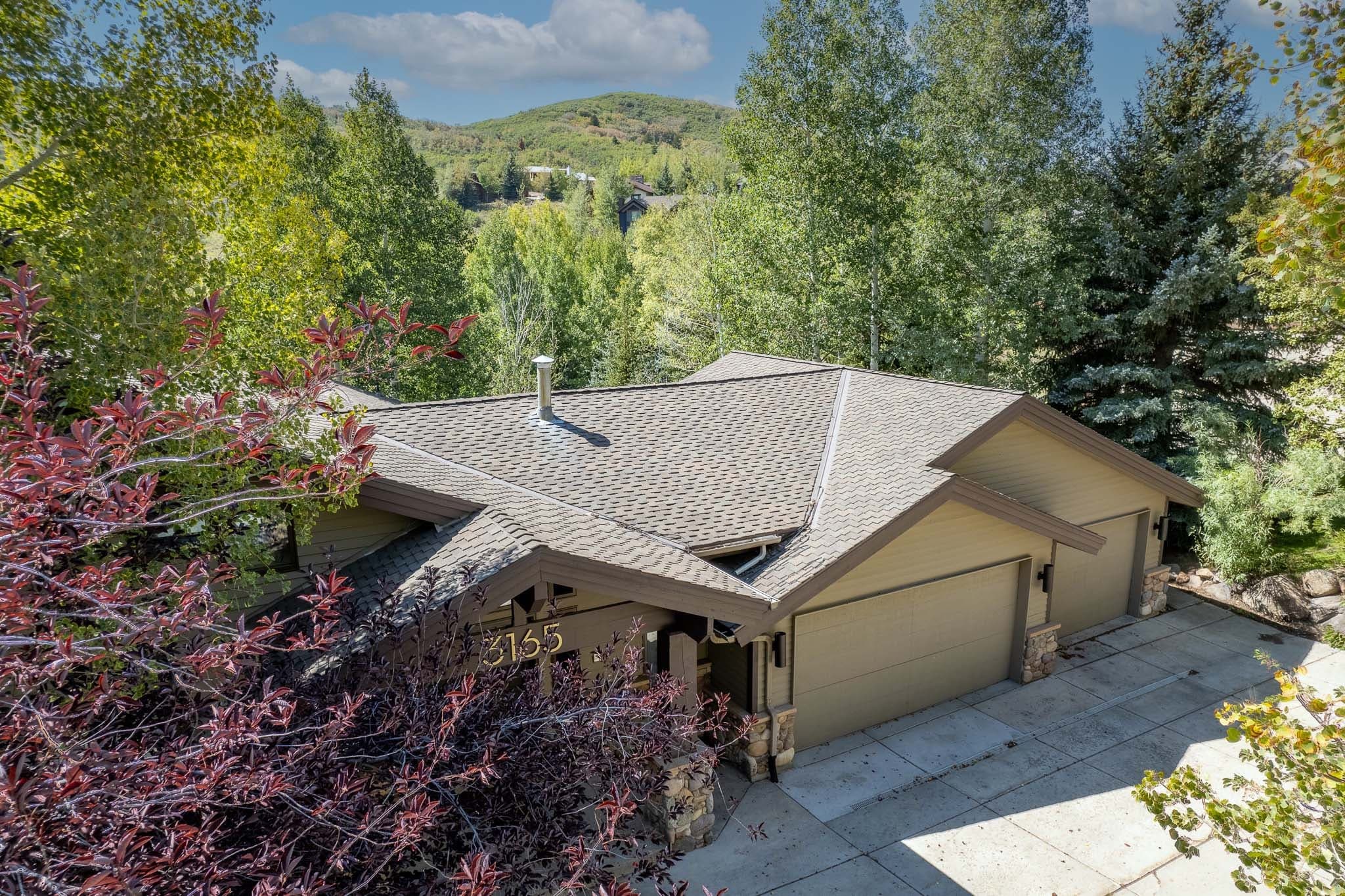 Enjoy a Stay at Our Luxury Park City Vacation Rentals Featuring Spacious Homes.