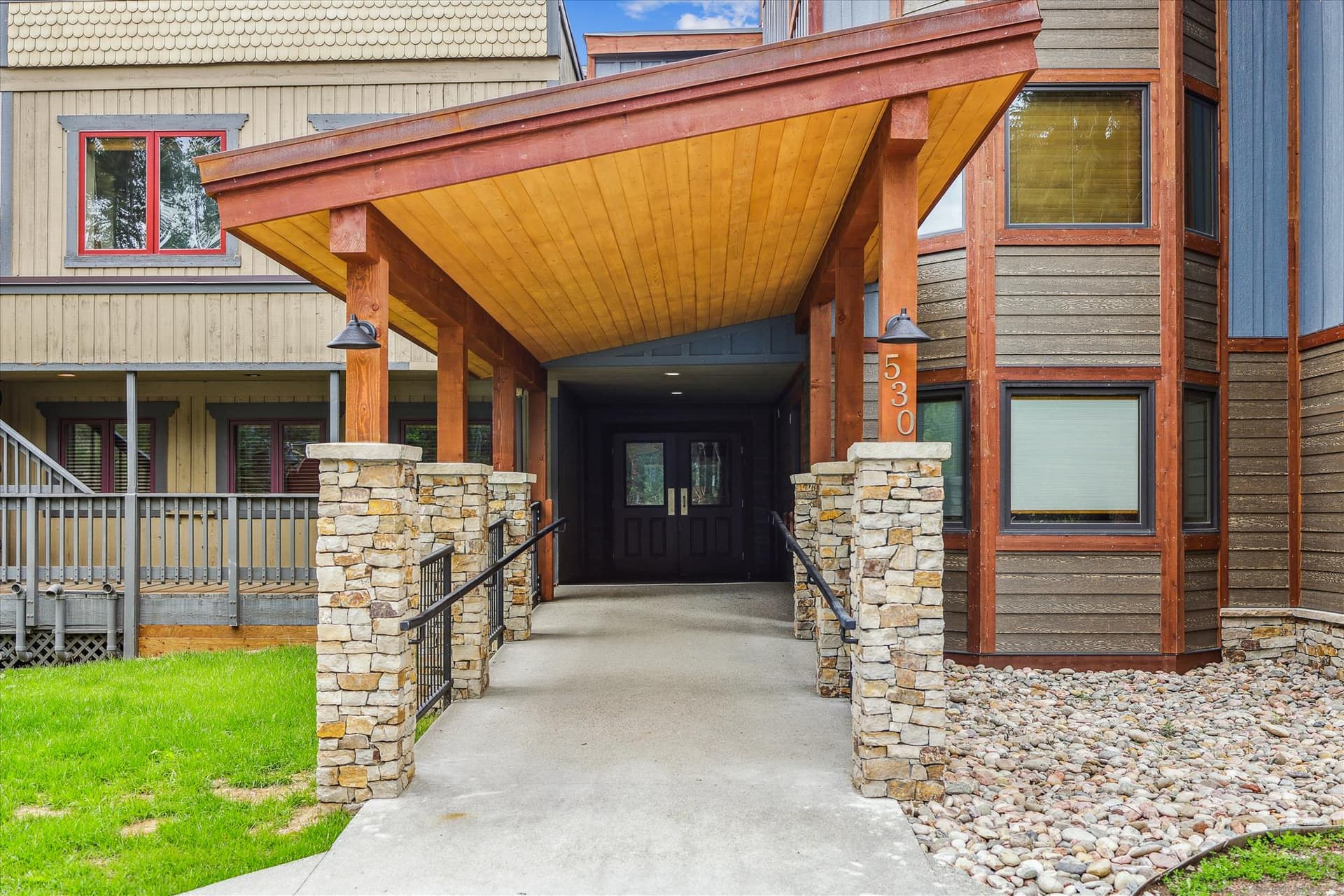 Exterior, Atrium 003, Breckenridge Vacation Rental