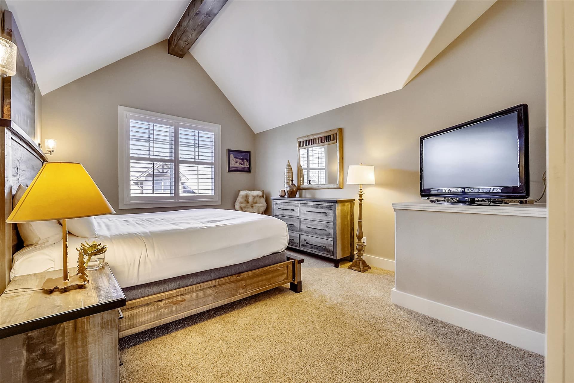 Bedroom - Corral 306E - Breckenridge Vacation Rental