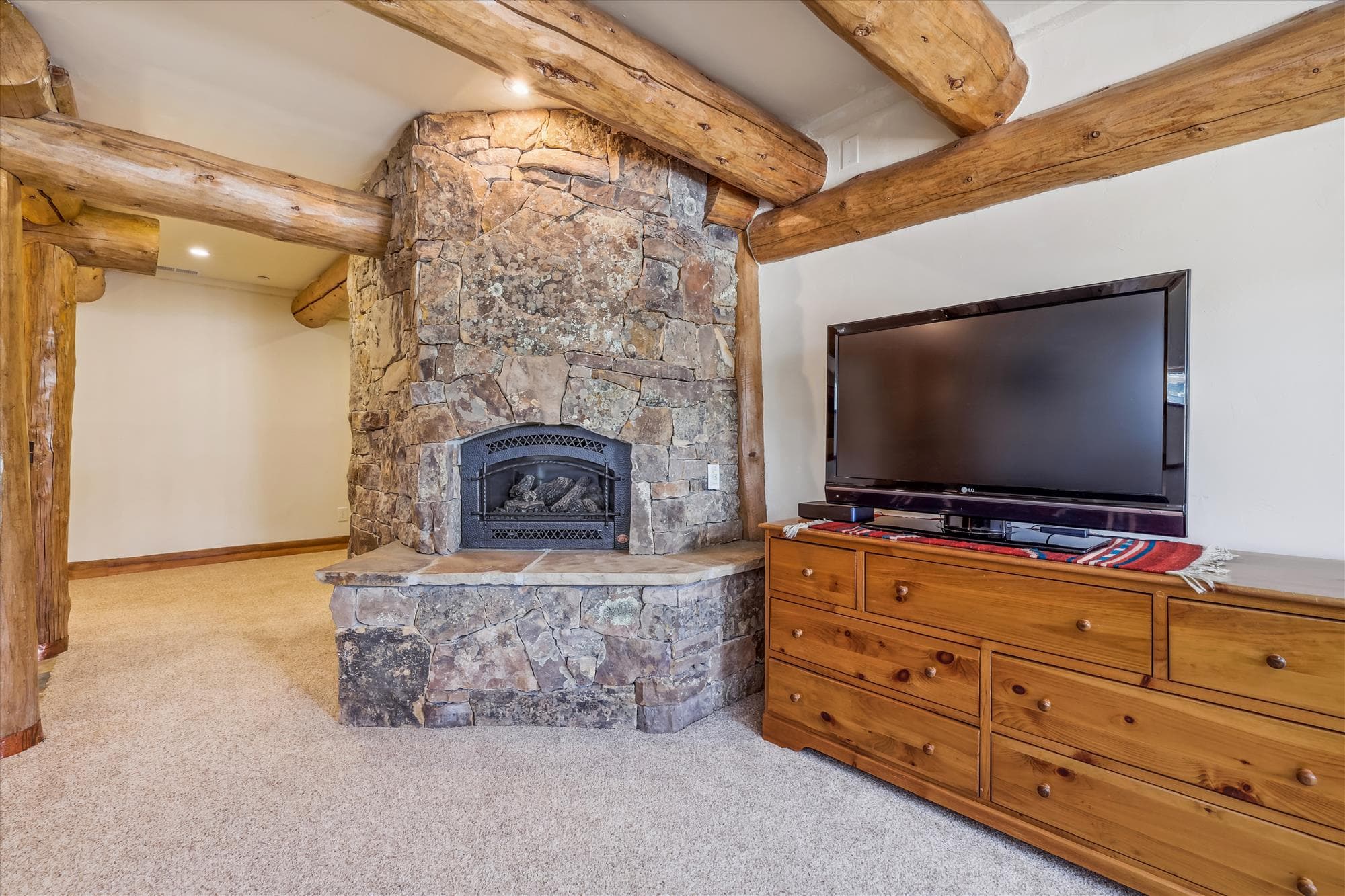 Living Area - Endless Trails Cabin - Silverthorne Vacation Rental