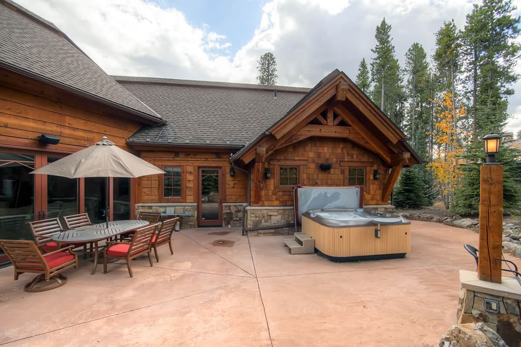 Exterior - Hatari Lodge - Breckenridge Vacation Rental