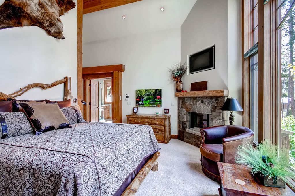 Bedroom - Hatari Lodge - Breckenridge Vacation Rental