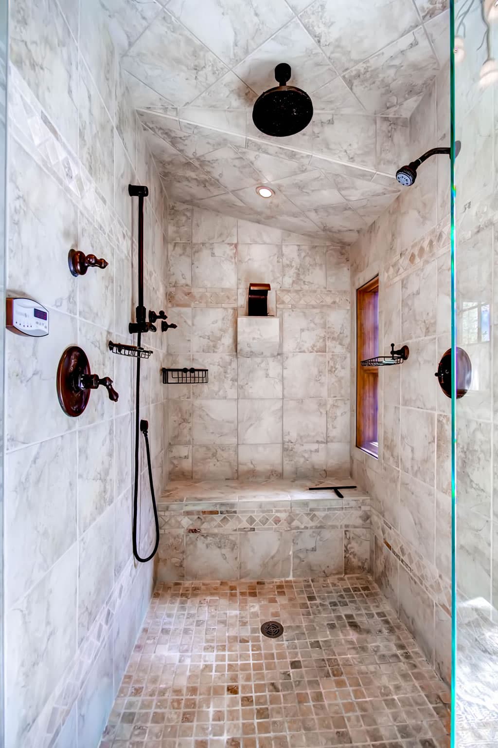 Bathroom - Hatari Lodge - Breckenridge Vacation Rental
