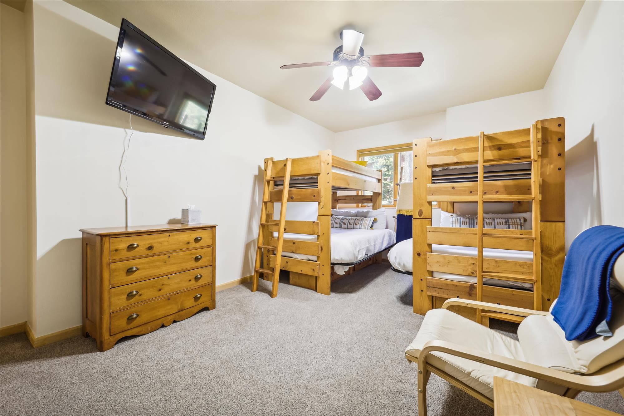 Bedroom - Mountain View Lodge - Breckenridge Vacation Rental