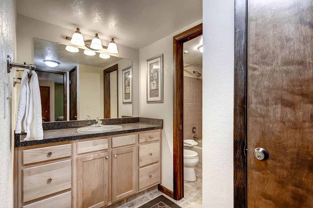 Bathroom - Park Place 101C - Breckenridge Vacation Rental