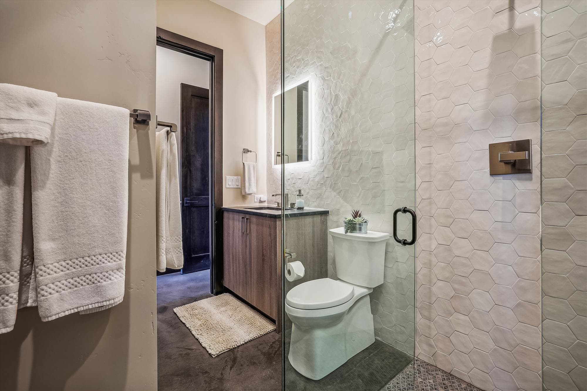Bathroom, The Crowne Summit, Breckenridge Vacation Rental