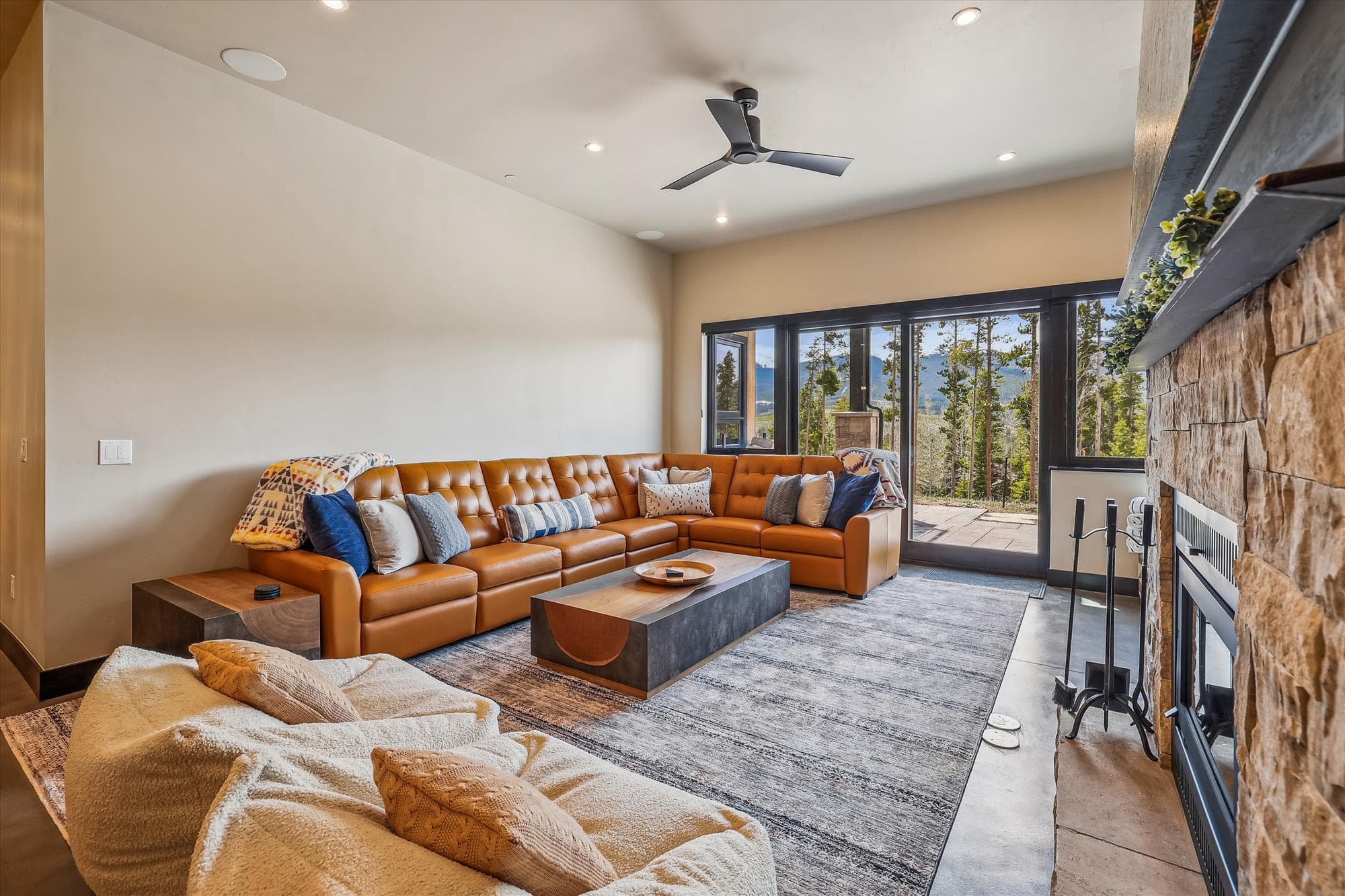 Family Room, The Crowne Summit, Breckenridge Vacation Rental