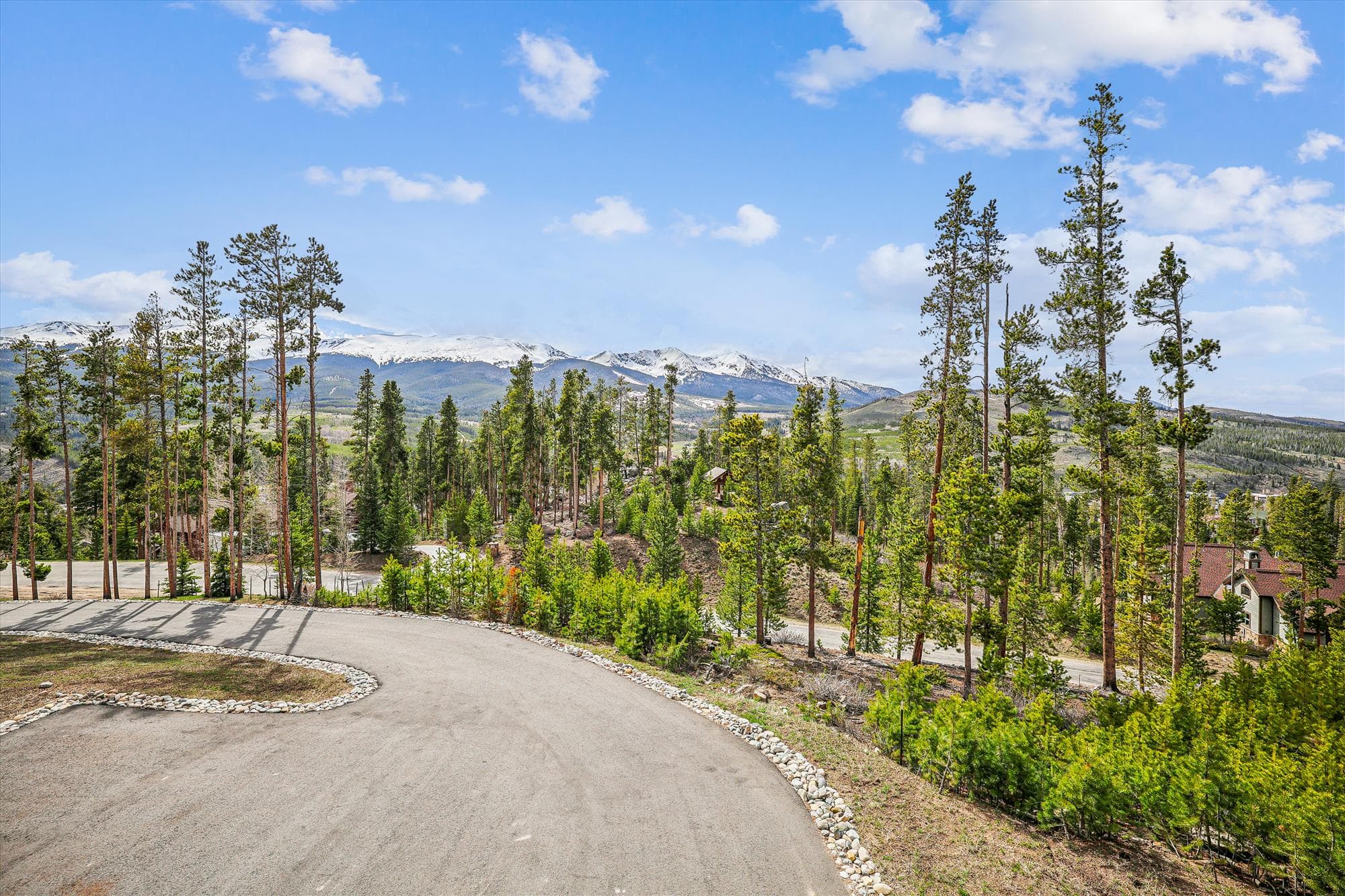 Exterior, The Crowne Summit, Breckenridge Vacation Rental