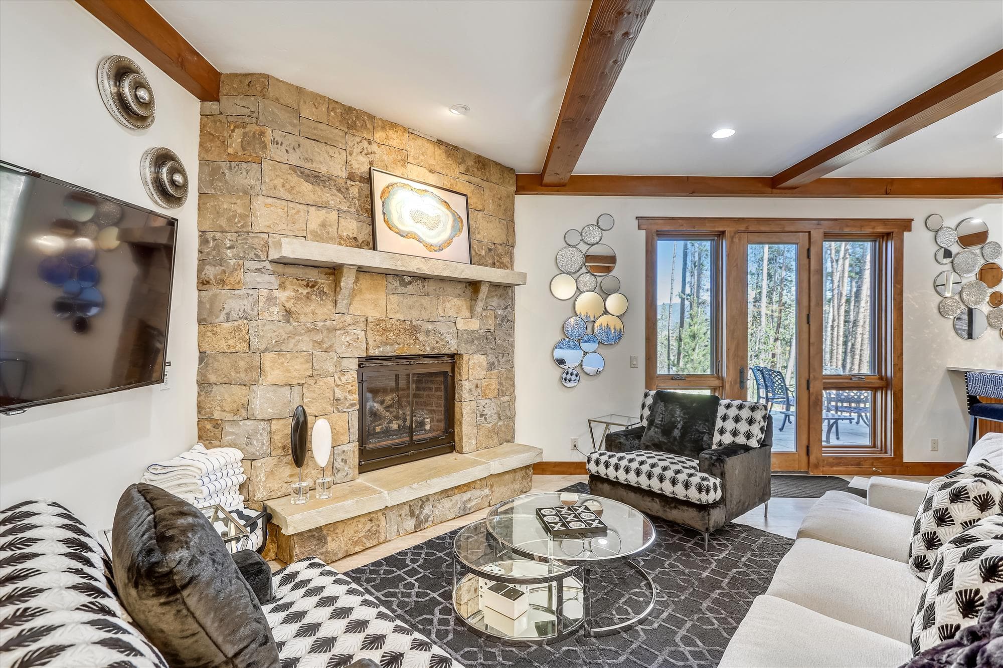Living Area - Highlands Hideaway - Breckenridge Vacation Rental