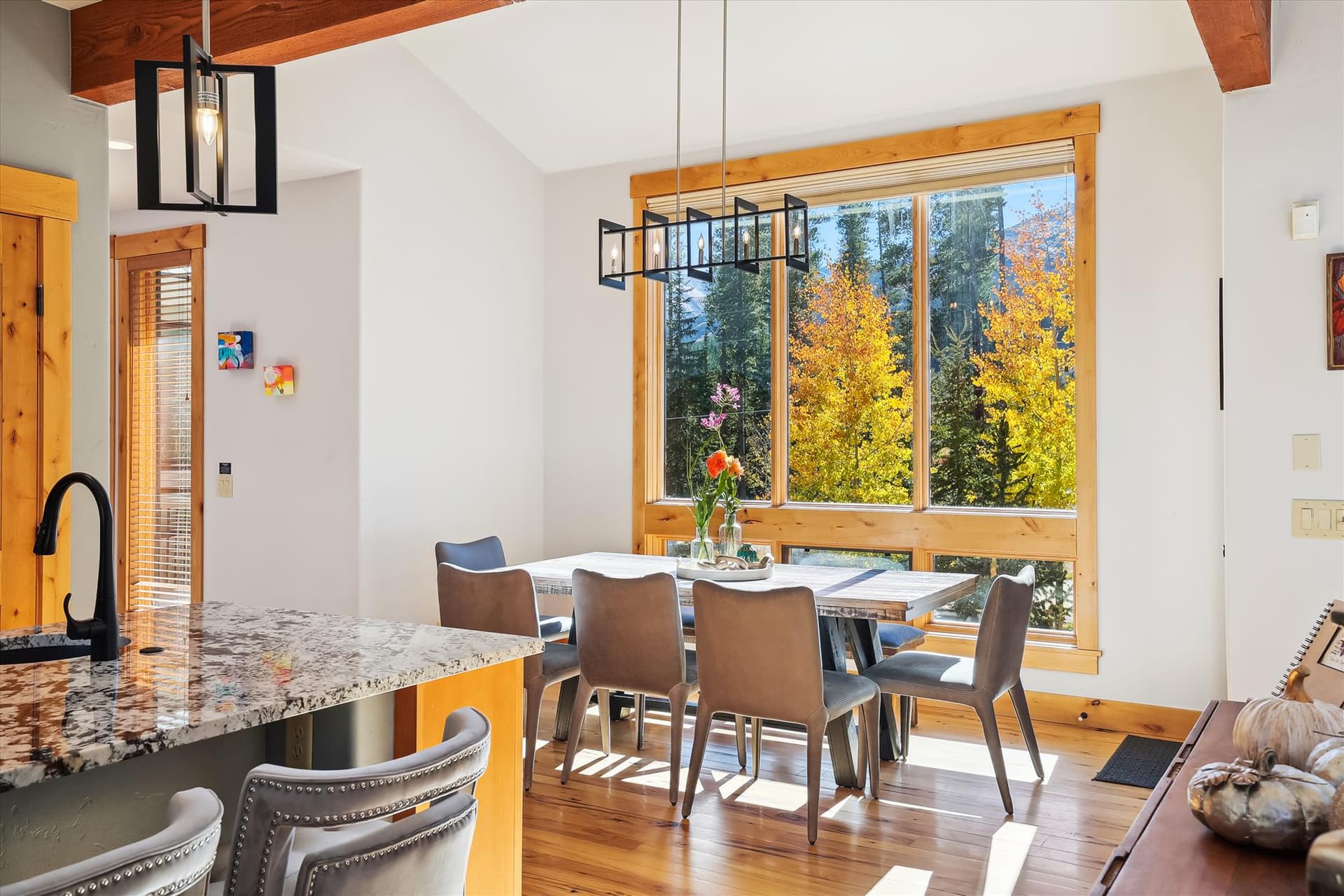 Dining Area - Lone Hand Lodge - Breckenridge Vacation Rental