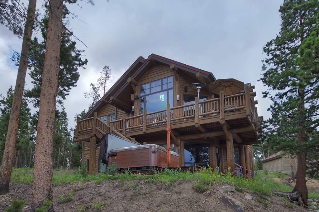 Exterior - Dunkin Hill Lodge - Breckenridge Vacation Rental