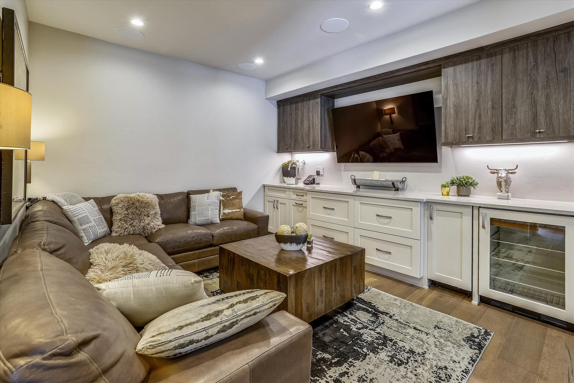 Living Area - Falcon Haus - Breckenridge Vacation Rental