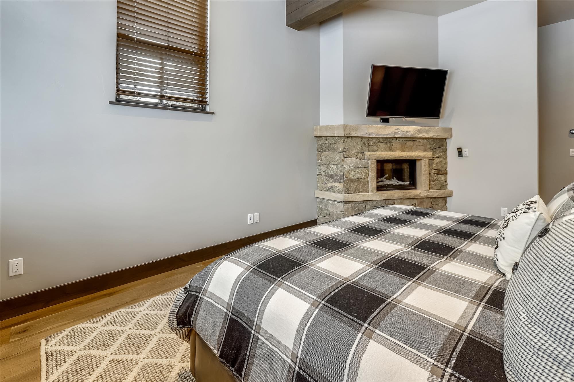 Bedroom - Five Peaks - Breckenridge Vacation Rental