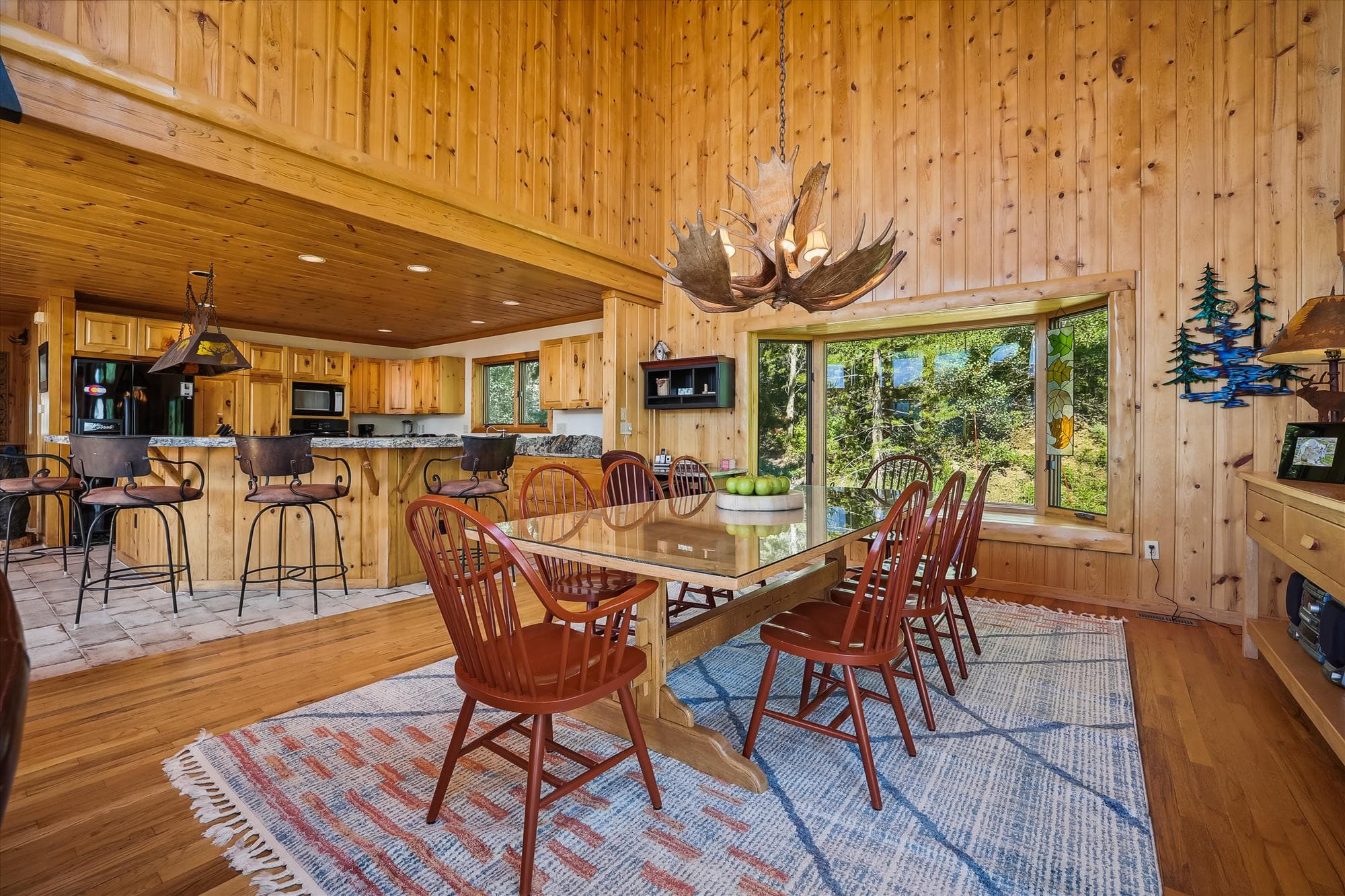 Dining Area - Hamilton Creek Cabin - Silverthorne Vacation Rental