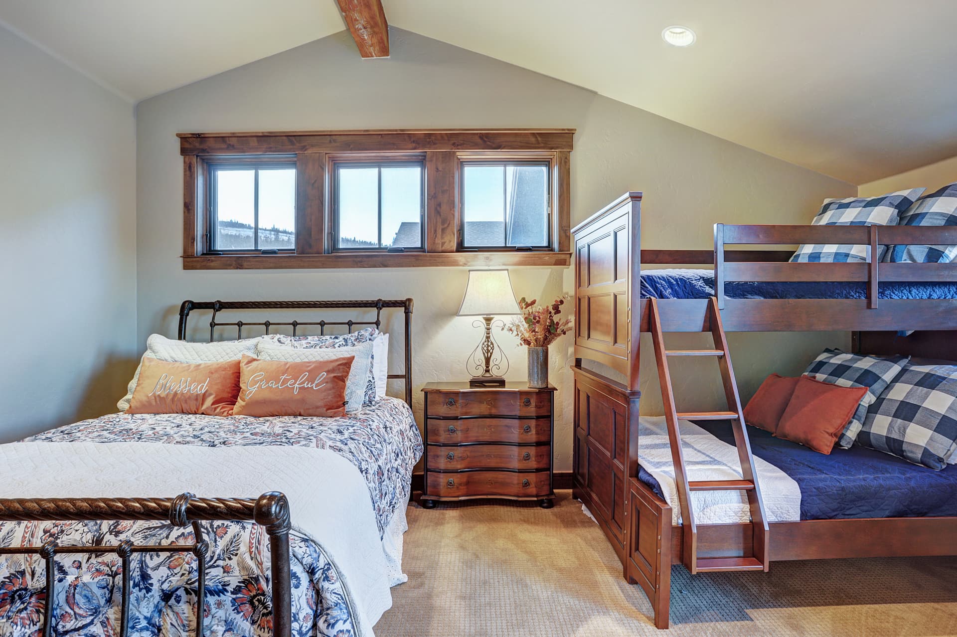 Bedroom - Lone Star Lodge - Breckenridge Vacation Rental