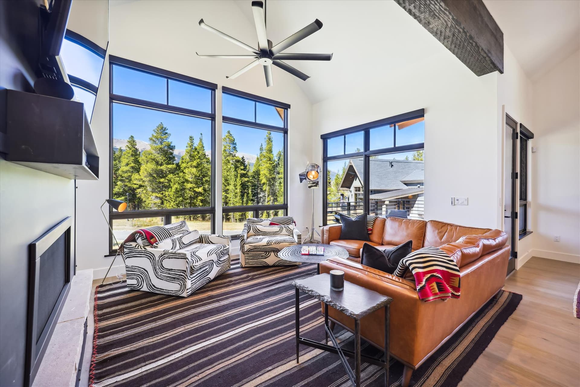 Living Area - Outside The Bubble - Breckenridge Vacation Rental