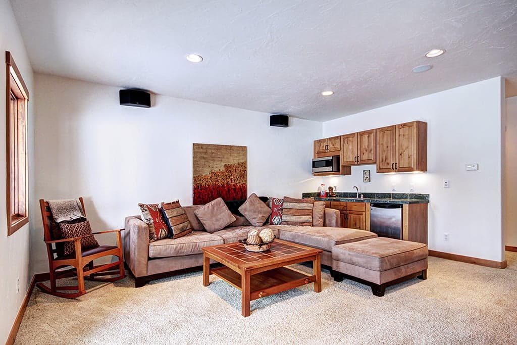 Living Area - Pine Needle Lodge - Breckenridge Vacation Rental