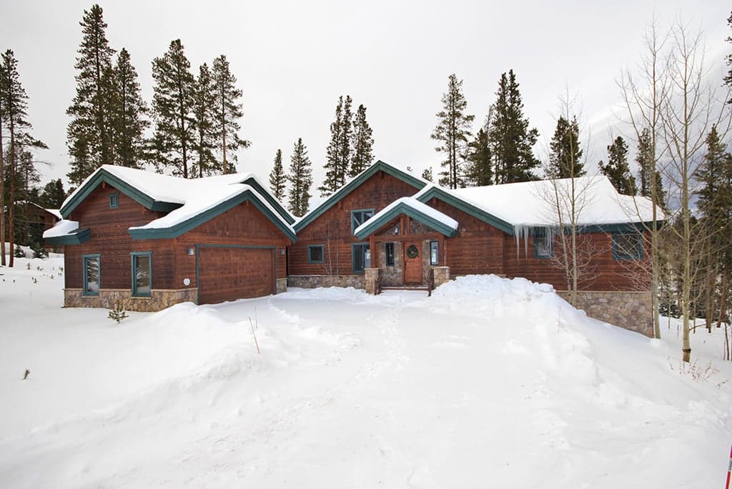 Exterior - Pine Needle Lodge - Breckenridge Vacation Rental