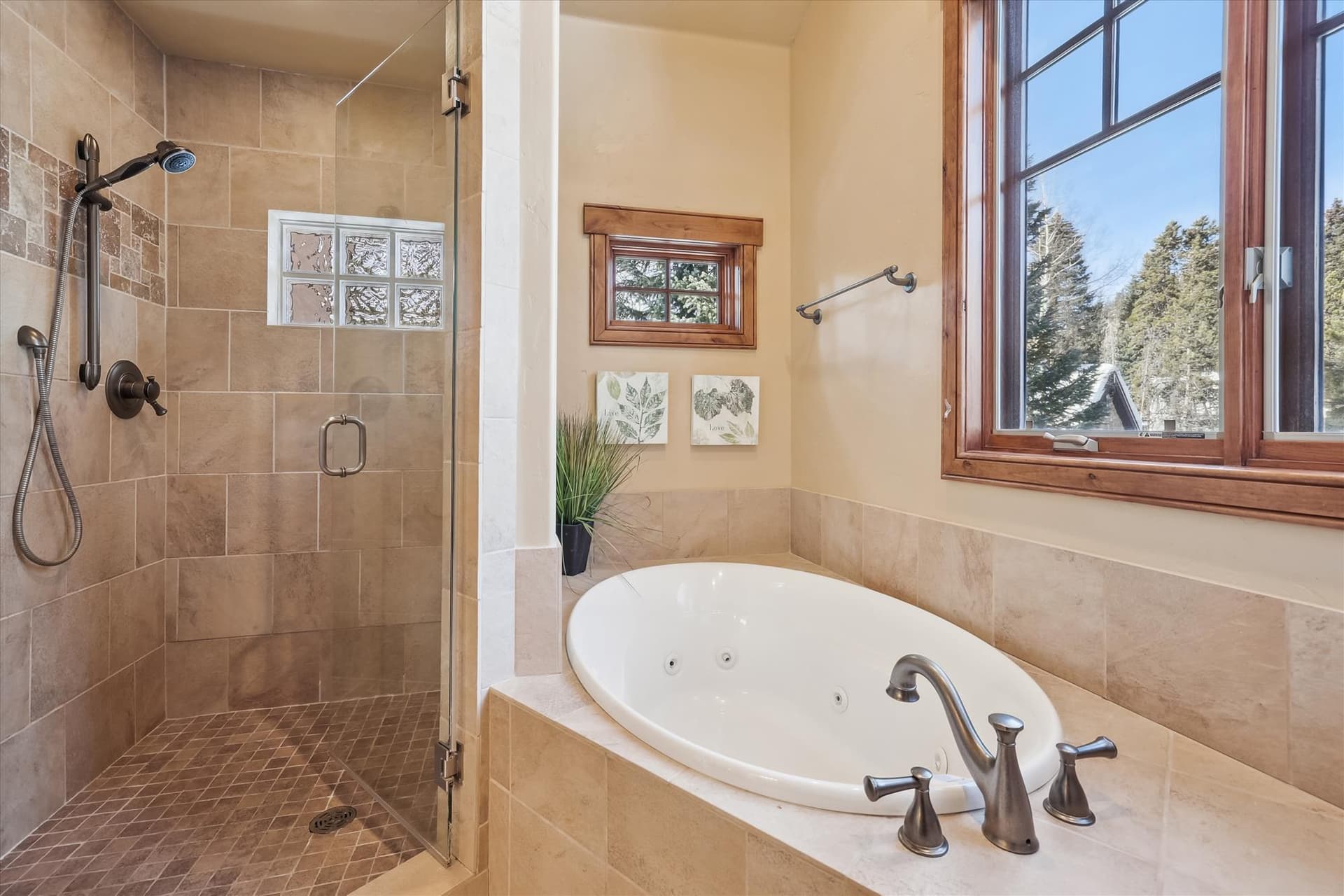 Bathroom, The Beaver Lodge at Breckenridge, Breckenridge Vacation Rental