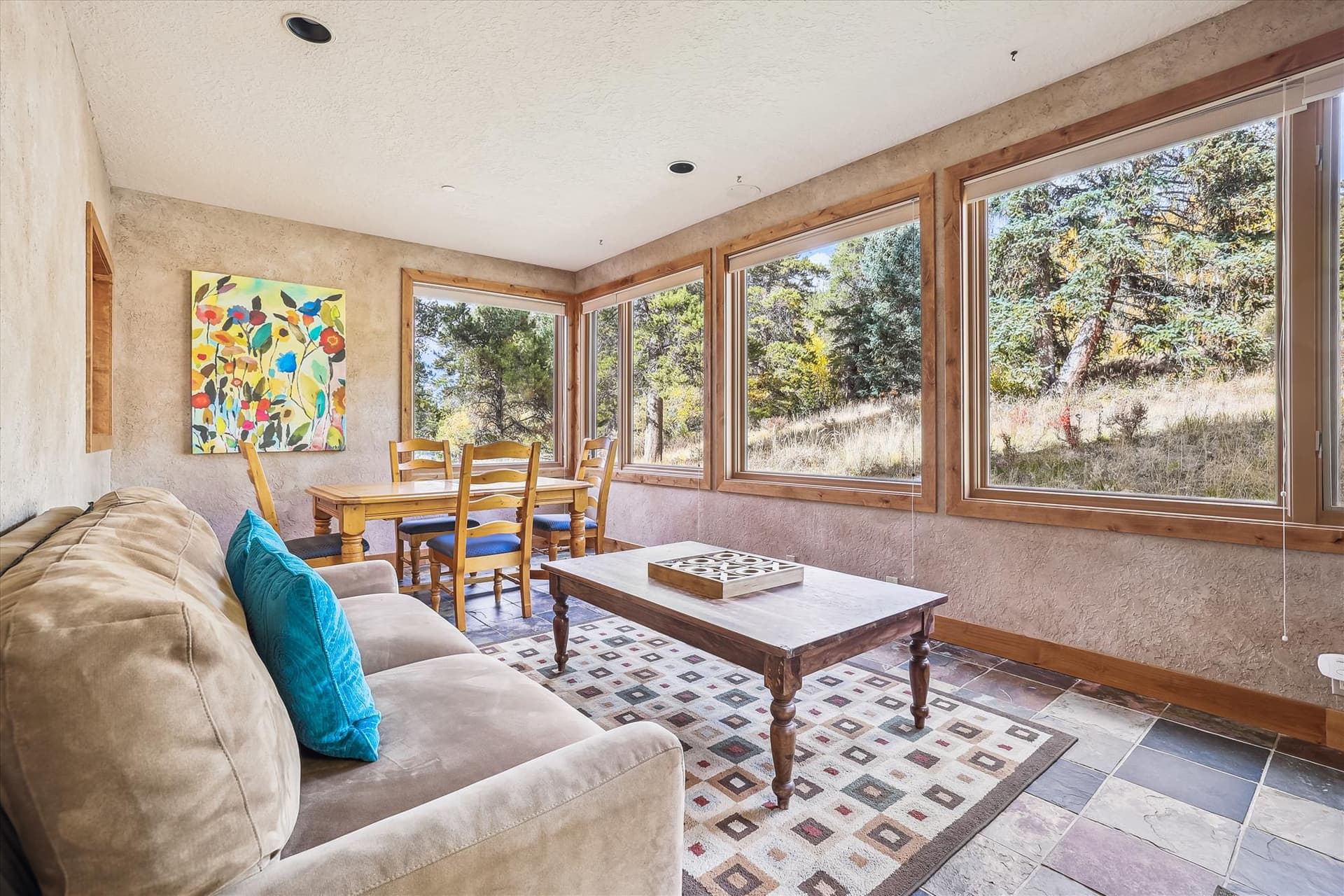 Living Area - Rounds Retreat - Breckenridge Vacation Rental