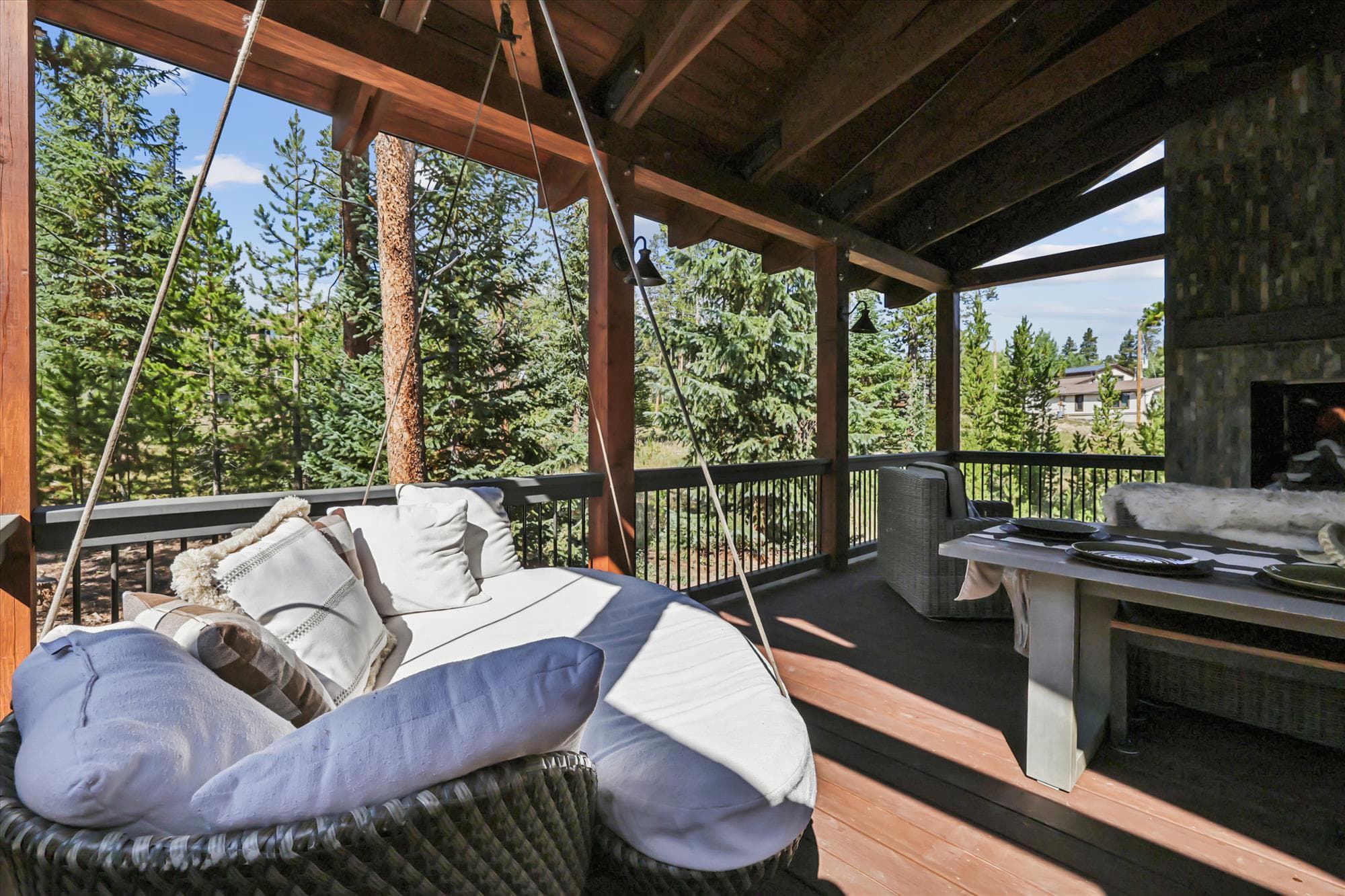 Outdoor Living Space - Pine Needle Lodge - Breckenridge Vacation Rental