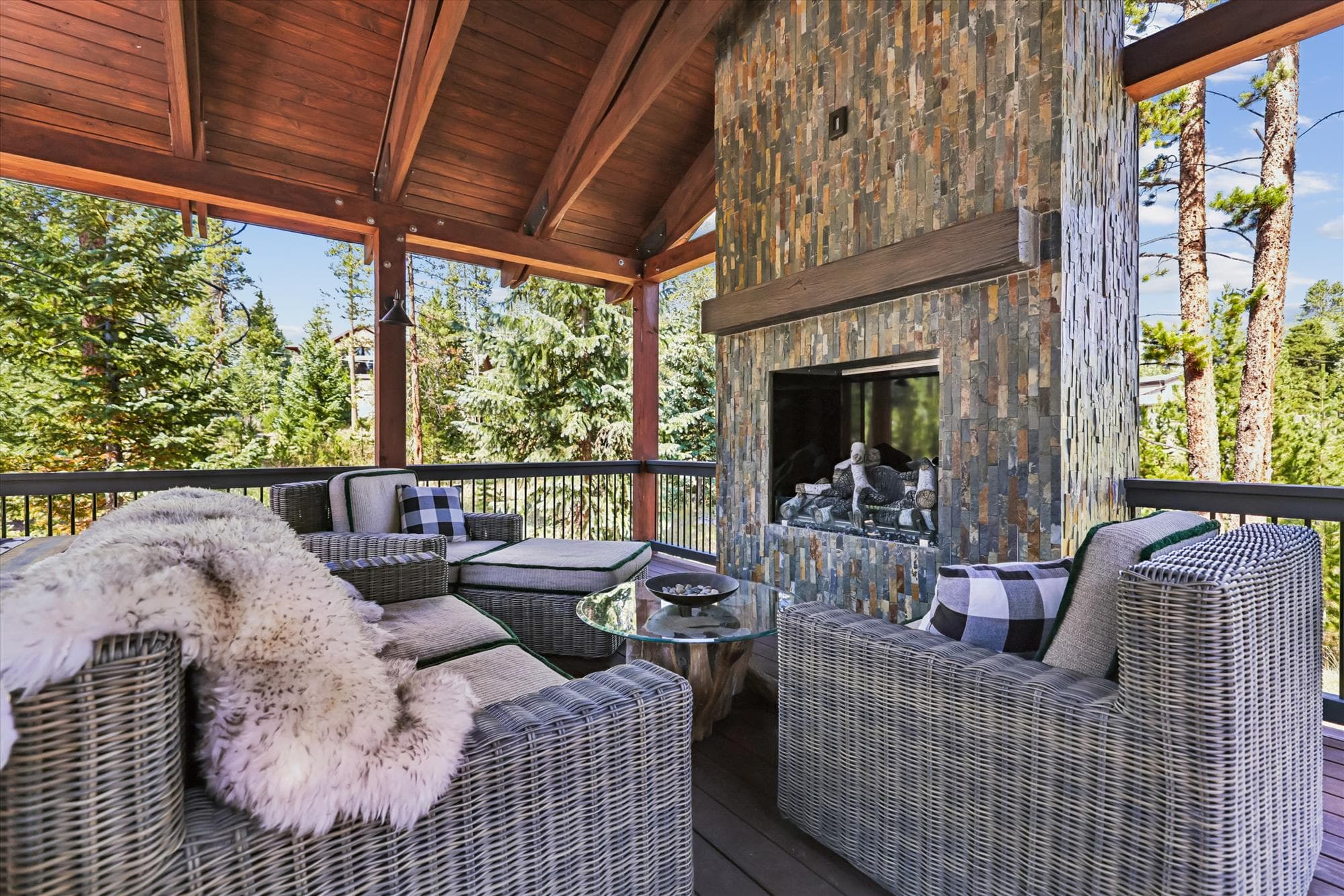Outdoor Living Space - Pine Needle Lodge - Breckenridge Vacation Rental