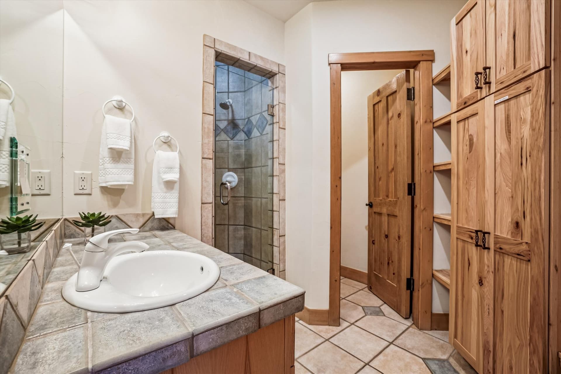 Bathroom - Dunkin Hill Lodge - Breckenridge Vacation Rental