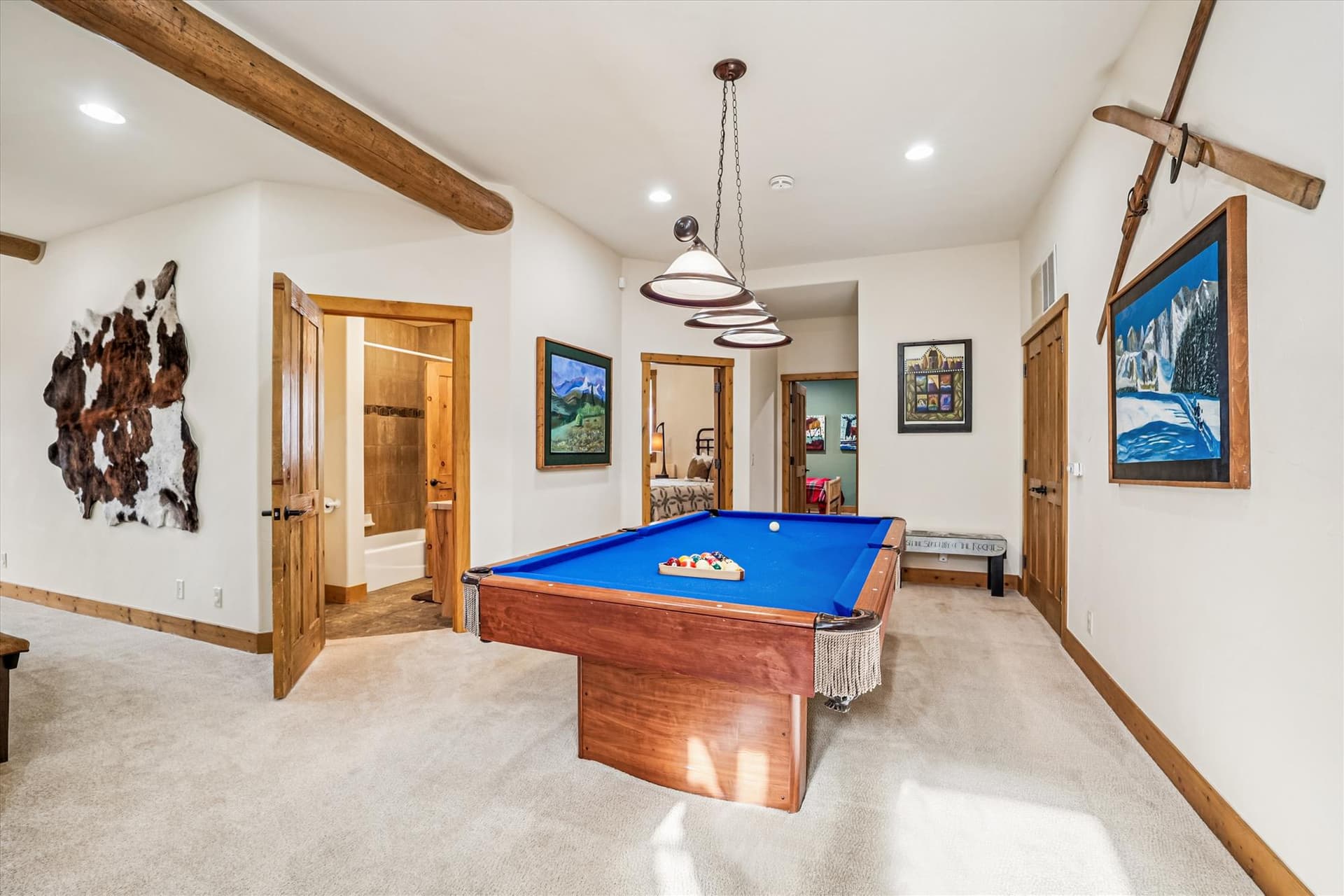 Living Area - Dunkin Hill Lodge - Breckenridge Vacation Rental