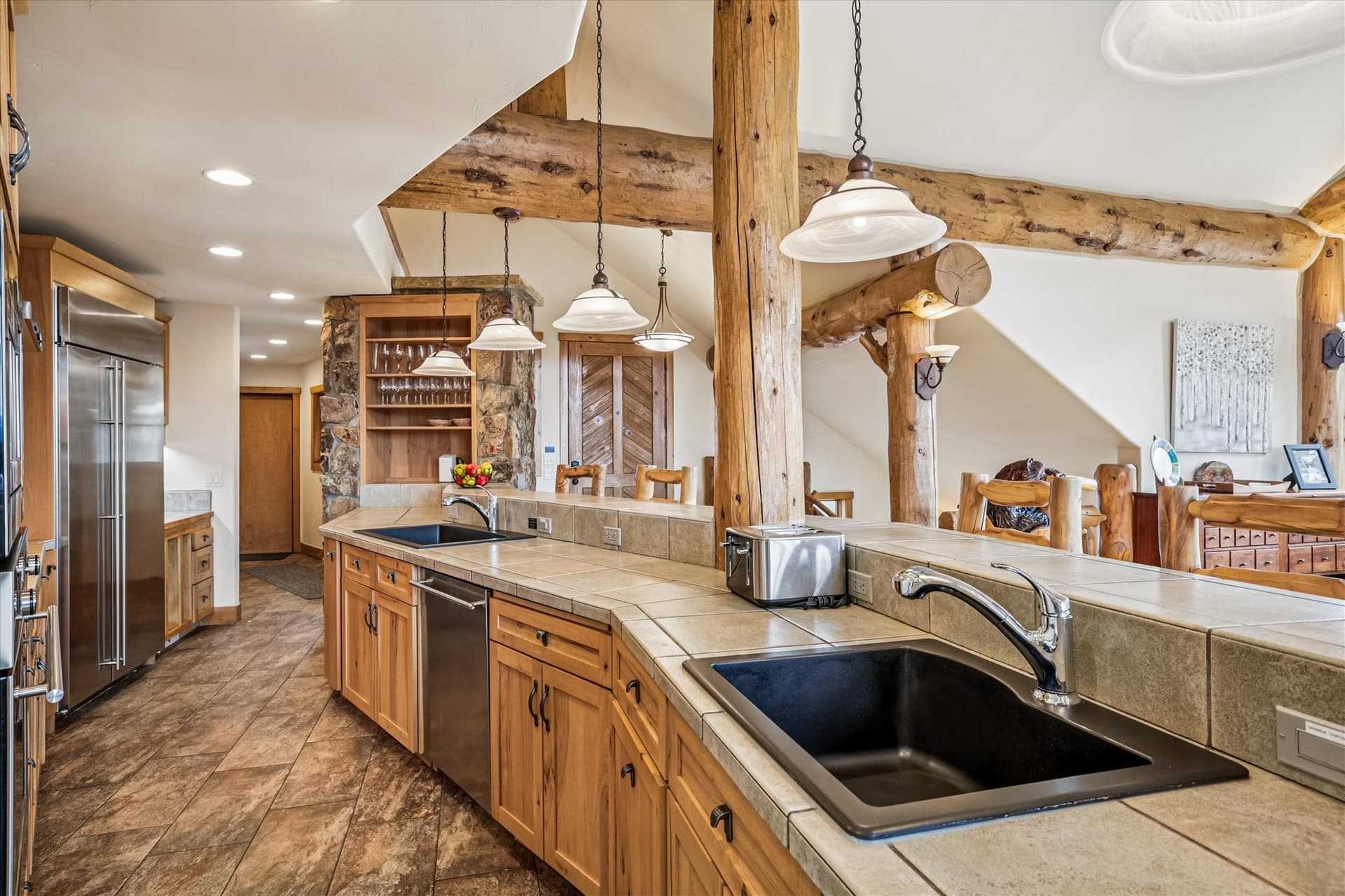 Kitchen - Dunkin Hill Lodge - Breckenridge Vacation Rental