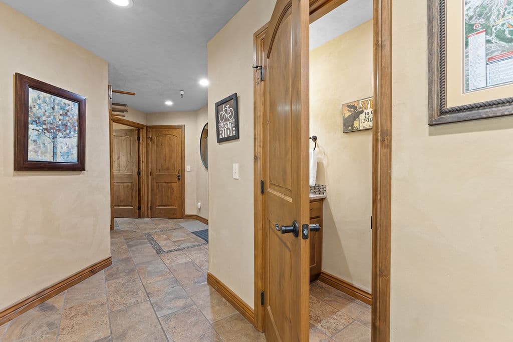 Entry, Village at Breckenridge Chateaux 1023, Breckenridge Vacation Rental