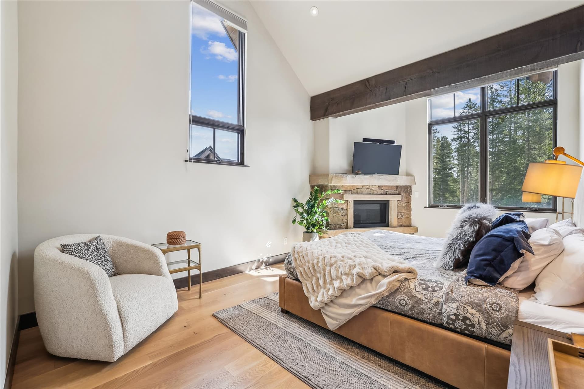 Primary Bedroom - Chateau Breck - Breckenridge Vacation Rental